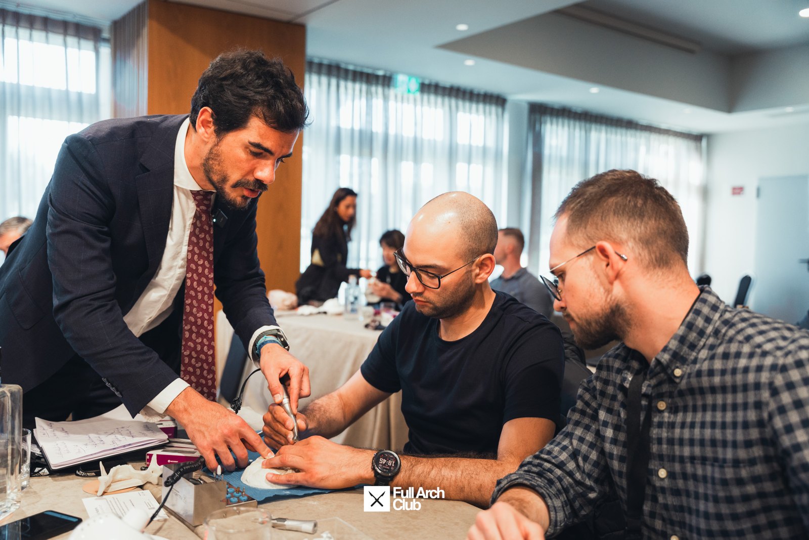 Dr. Bernardo Sousa guiding participants through the hands-on session